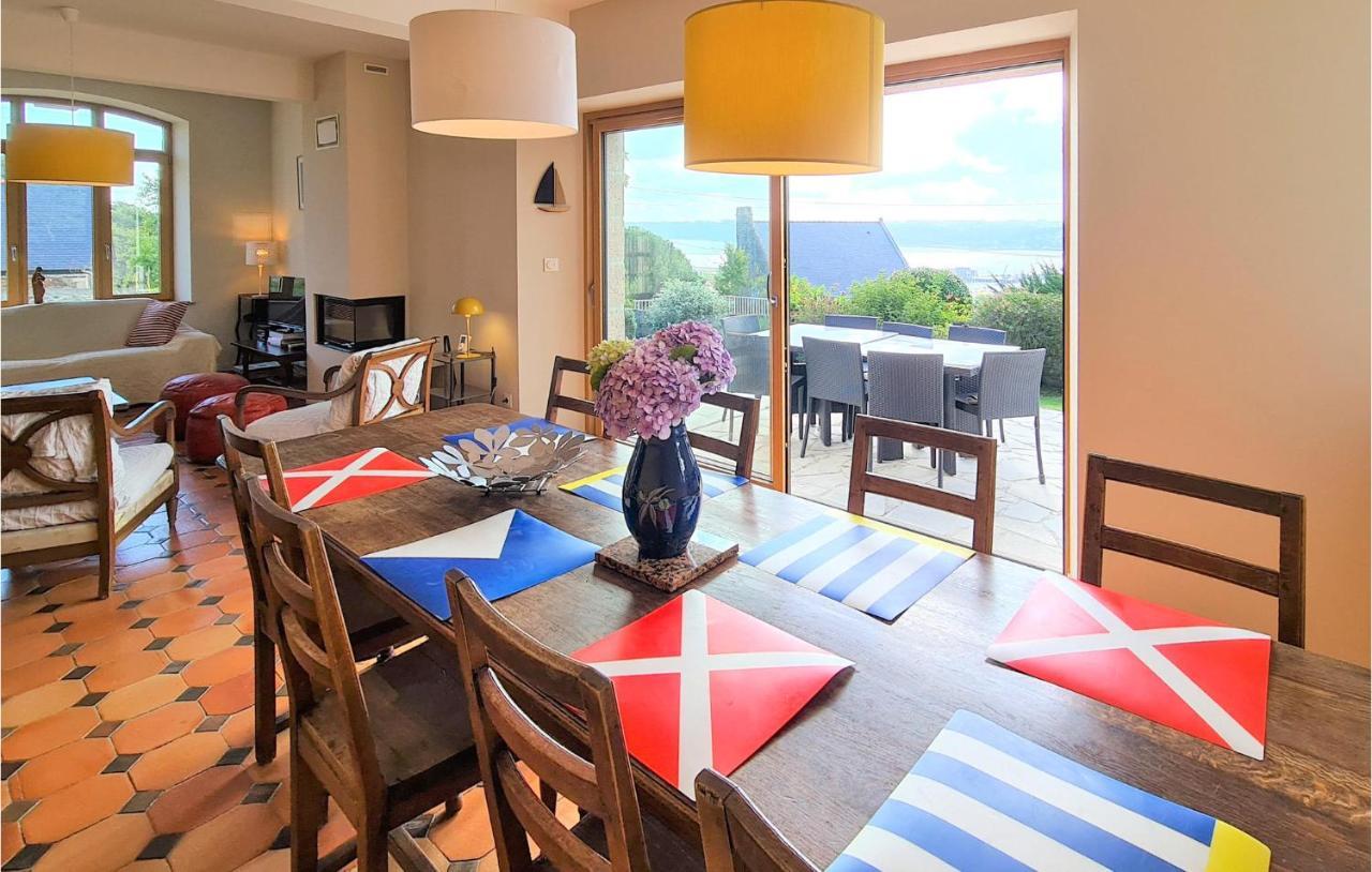 Lovely Home In Perros-Guirrec With Wifi Экстерьер фото