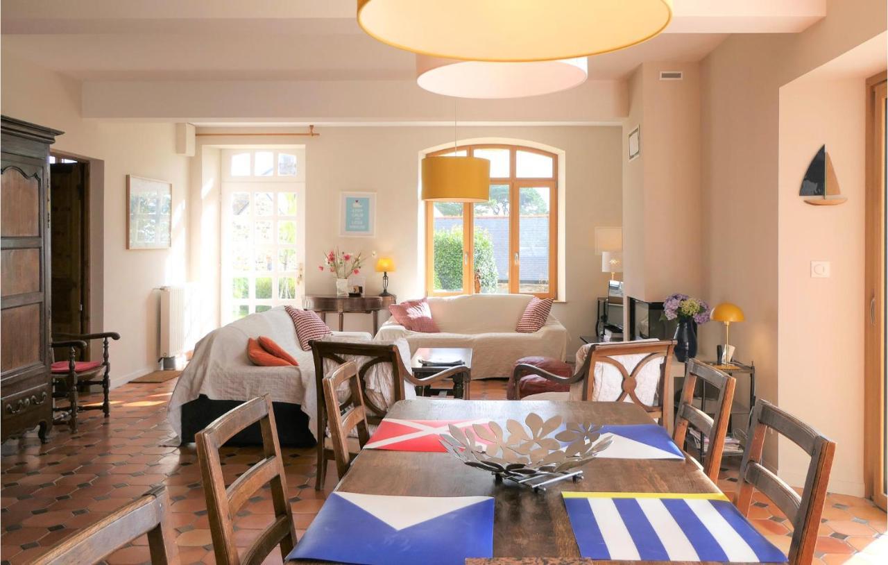 Lovely Home In Perros-Guirrec With Wifi Экстерьер фото